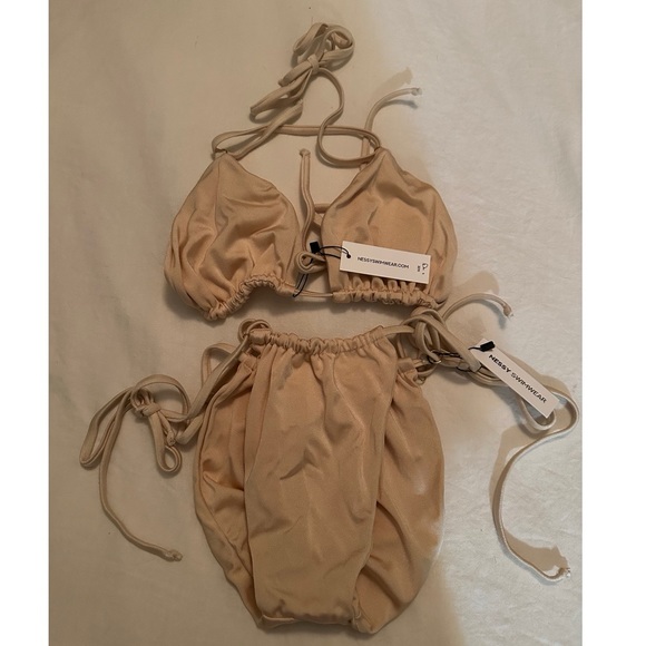 Nessy Swimwear Bikini NWT - Picture 4 of 4